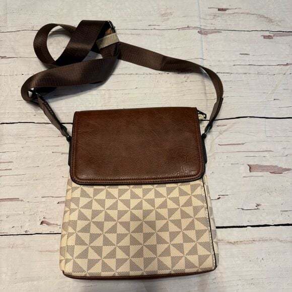 Unbranded Handbags - Brown and Cream Geometric Crossbody Bag